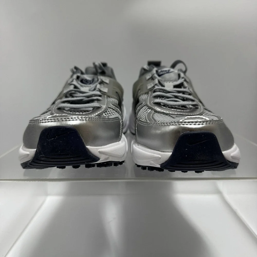 Brand New Nike V2K Run Wolf Grey Midnight Navy Blue HJ4497-002 Men's Size 11